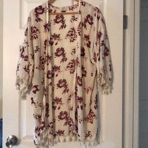 Loose fitting shawl
